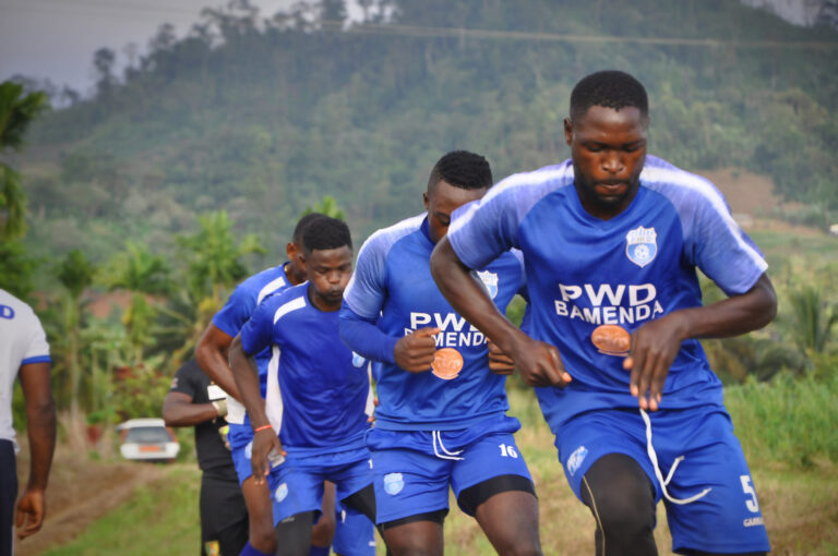 abakwa - Foot Azimuts