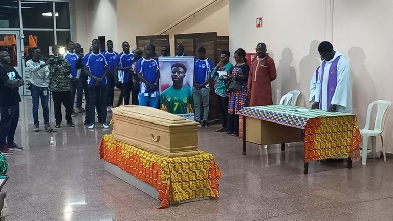 modeste Mbami - Foot Azimuts