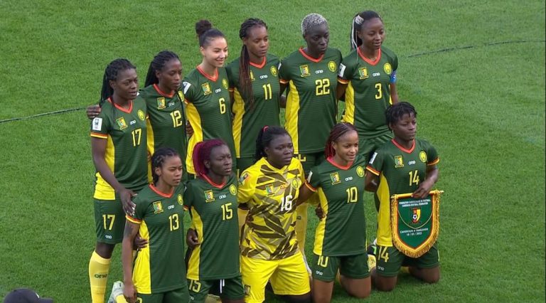 Lionnes Thailande - Foot Azimuts