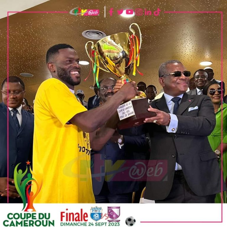 Fovu sacre - Foot Azimuts