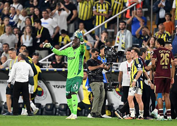 Turquie : première difficile pour André Onana, Trabzonspor s’incline face à Fenerbahçe