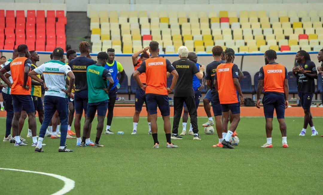 séance d’entraînement des Lions Indomptables à Praia