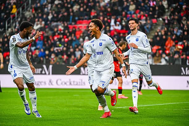 Ligue 1 : Danny Namaso buteur, l’AJ Auxerre accroche Rennes