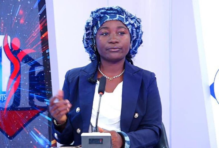 Football 7 : Pamela Njoyap nommée responsable communication à l’ACF7 Littoral