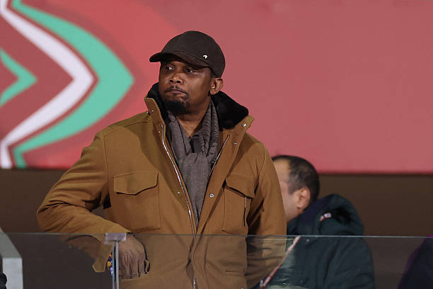 CAN 2025 : la CAF frappe fort et sanctionne Samuel Eto’o