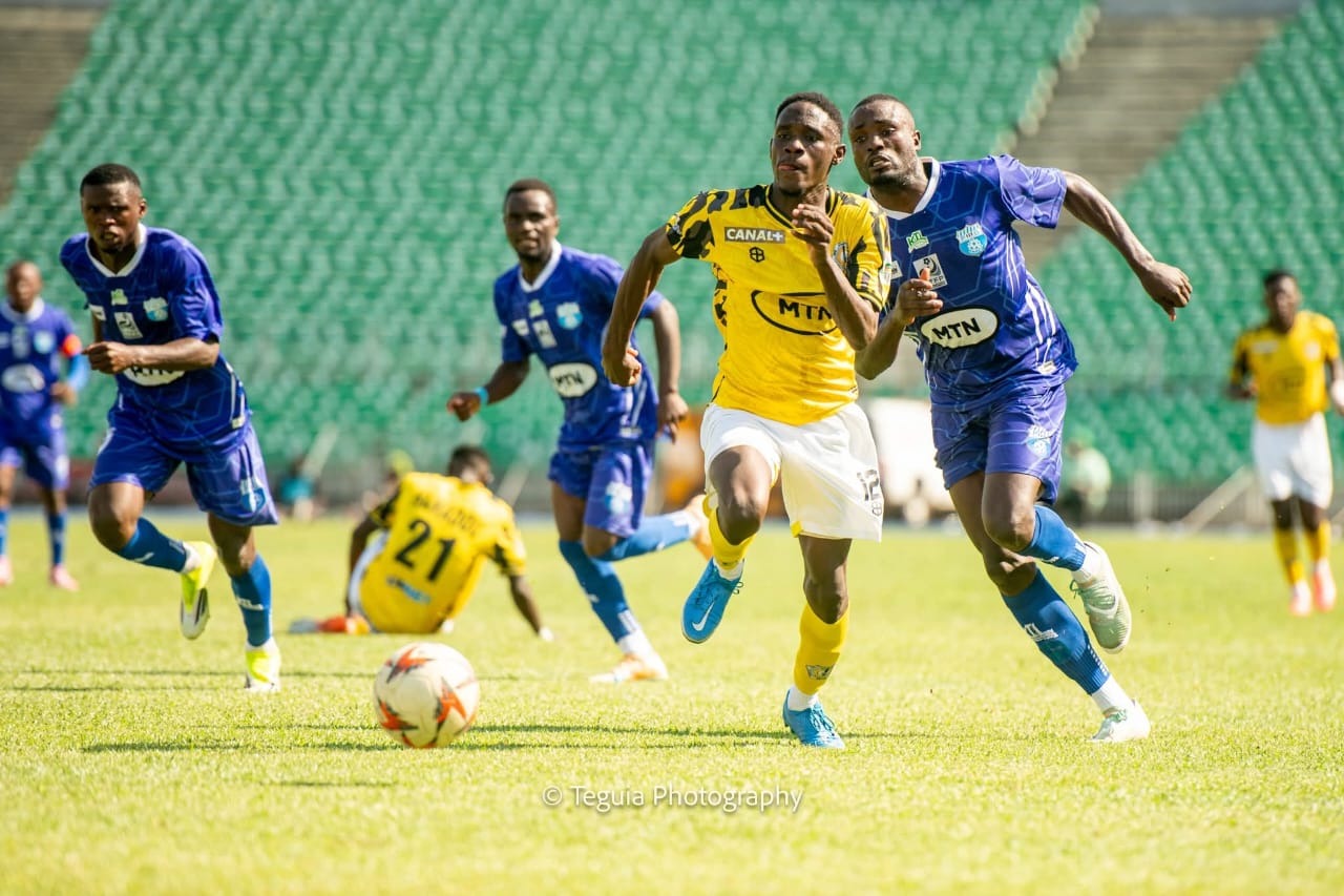 Élite One : Dynamo de Douala arrache le nul face à PWD