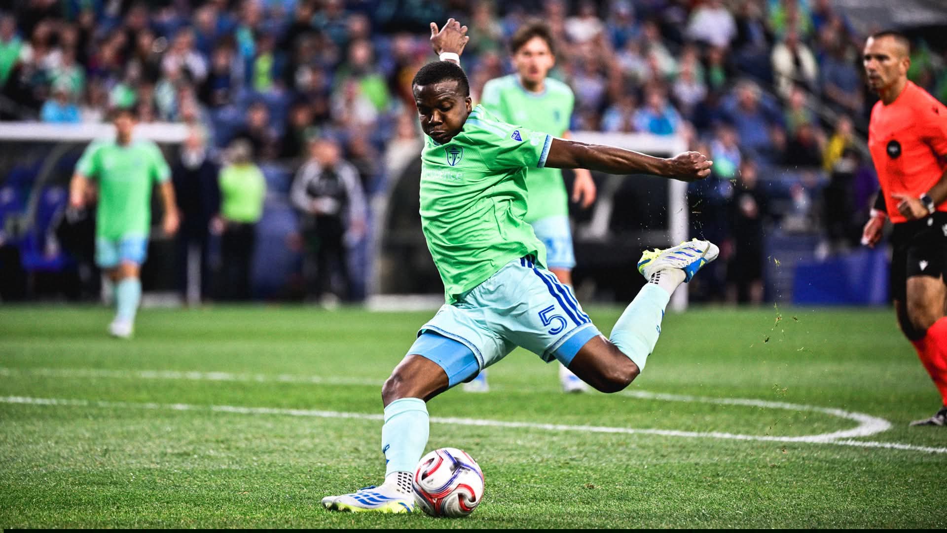 MLS : Seattle renverse San Jose avec un grand Nouhou Tolo