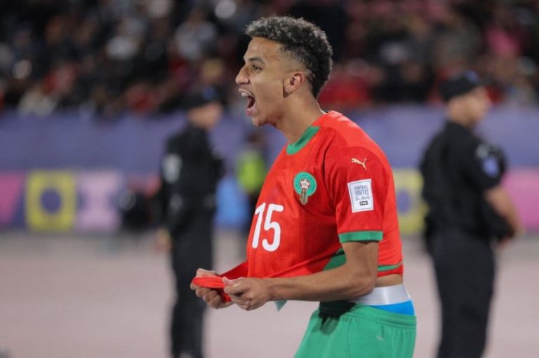 Fouad Zahouani signe à l’Ajax Amsterdam : Le modèle marocain s’impose en Europe