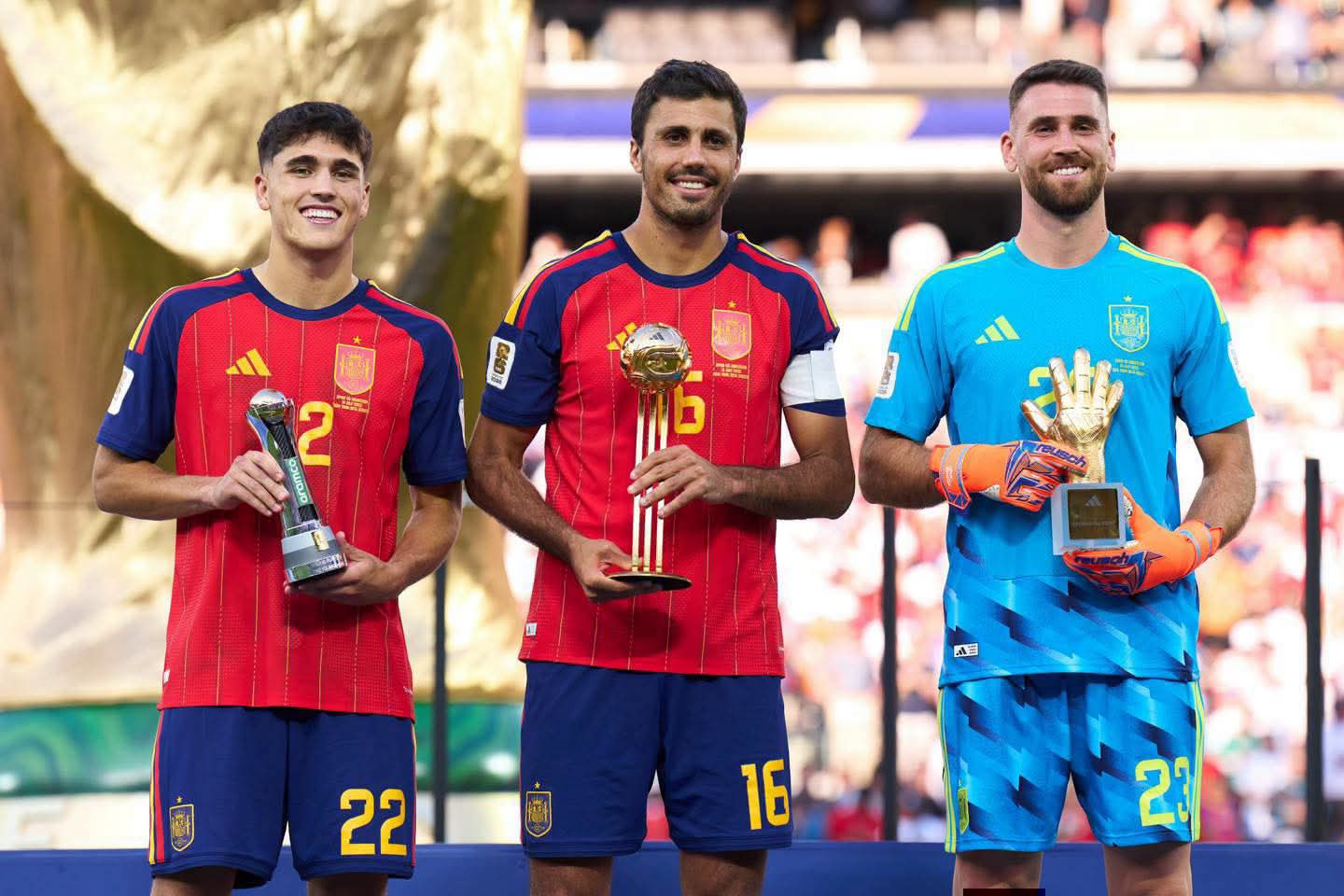 CDM 2026 : l’Espagne sacrée, Rodri, Unai Simón et Cubarsí récompensés