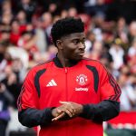 Carlos Baleba pourrait faire ses débuts avec Manchester United face à Tottenham.