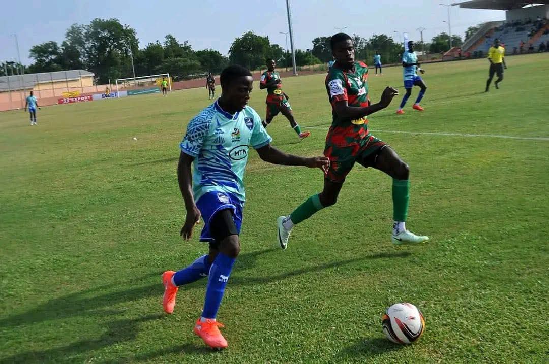 Canon de Yaoundé face à Gazelle FA en MTN Elite One