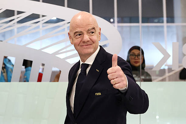 Gianni Infantino reçoit le soutien de la Confédération asiatique de football pour sa réélection à la FIFA.